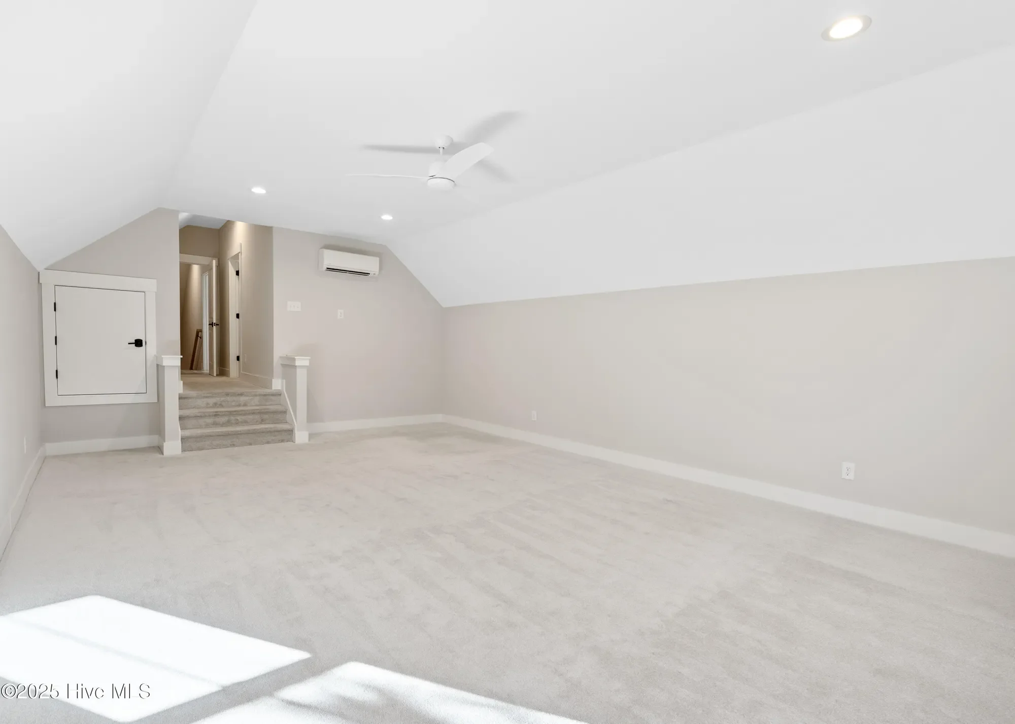 Gallery photo 6