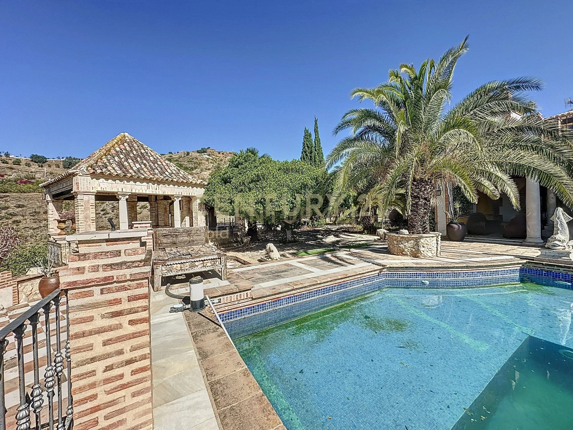 Exterior photo 7
