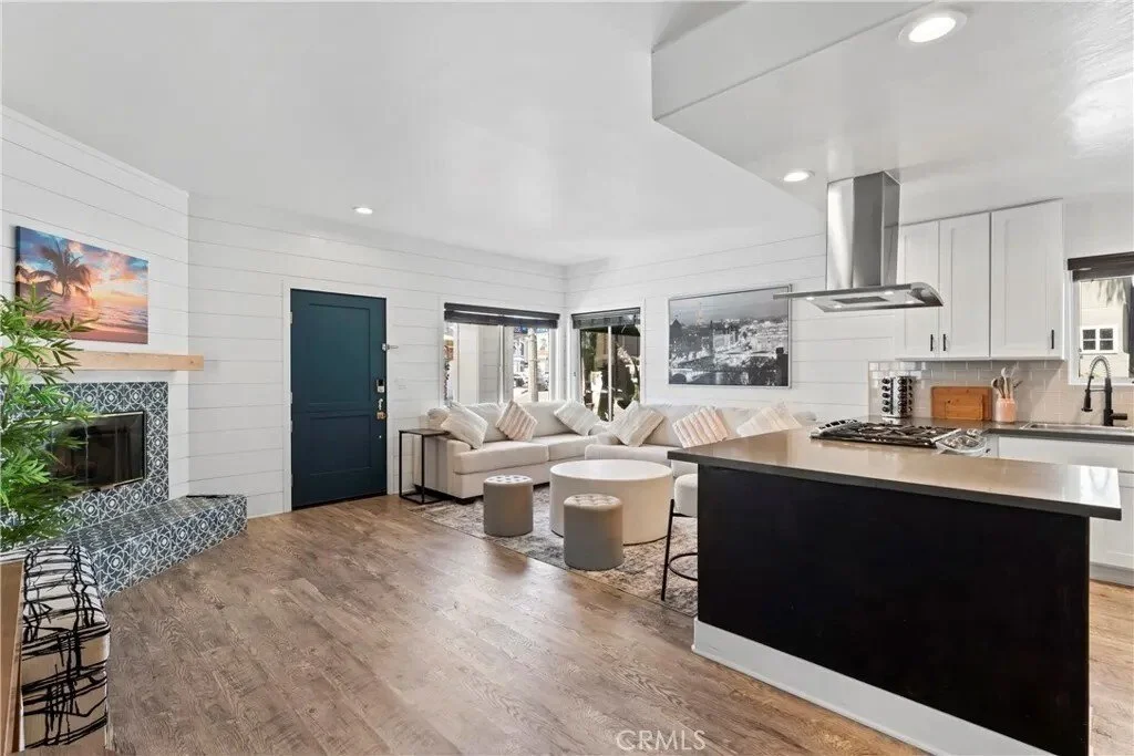410 Clubhouse, Newport Beach, California, United States. - Photo 39