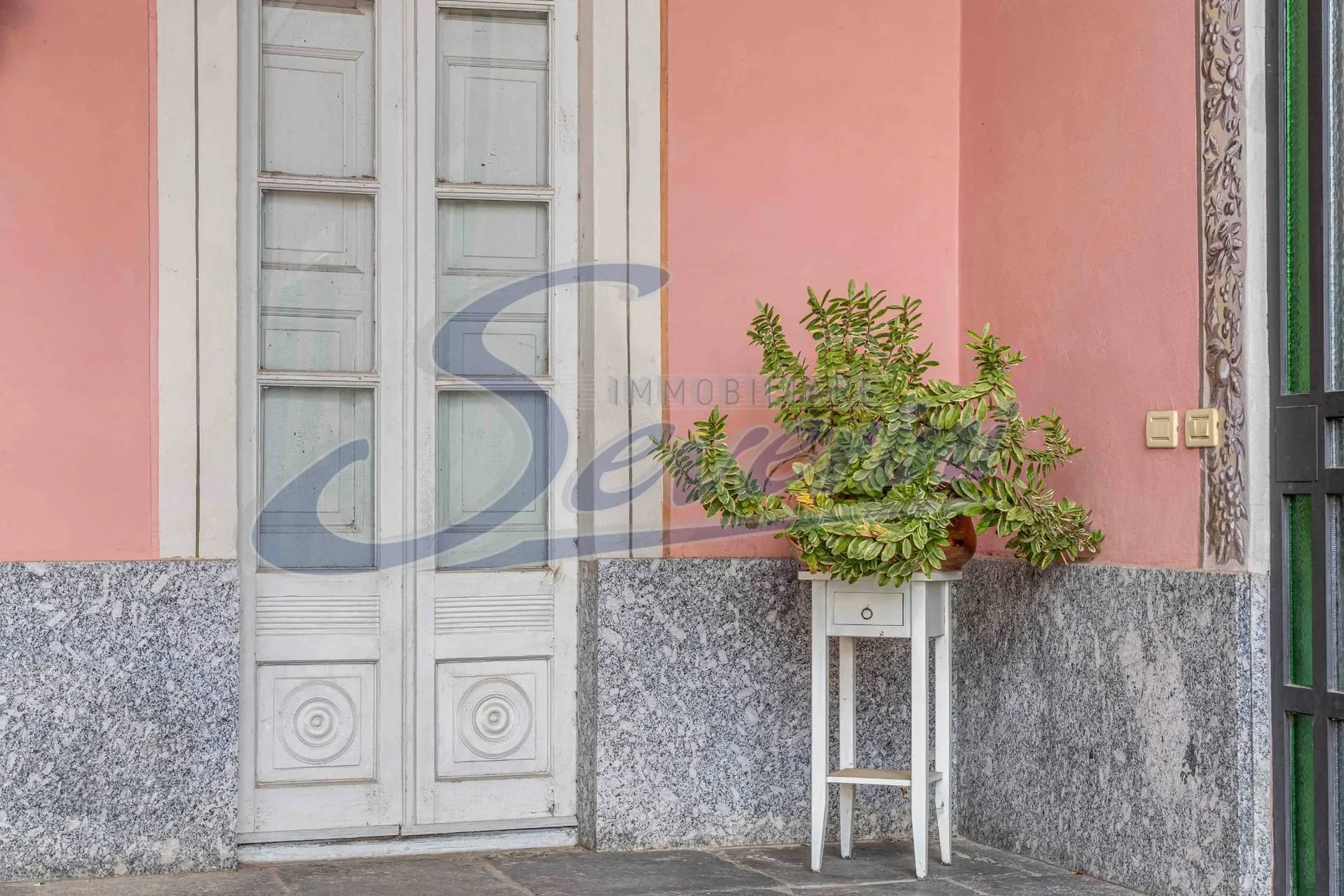 via Cadorna, Albese con Cassano, Lombardy, Italy. - Photo 6