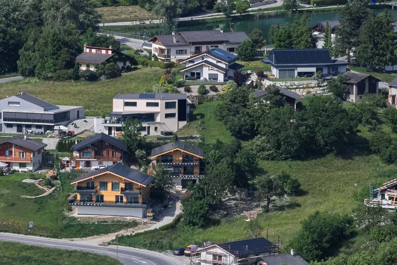 Crans-Montana, Valais, Switzerland. - Photo 4