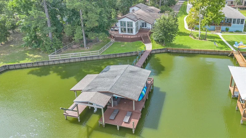 22208 Hass Place, Huntsville, TX 77320, Oakhurst, Texas, United States. - Photo 15
