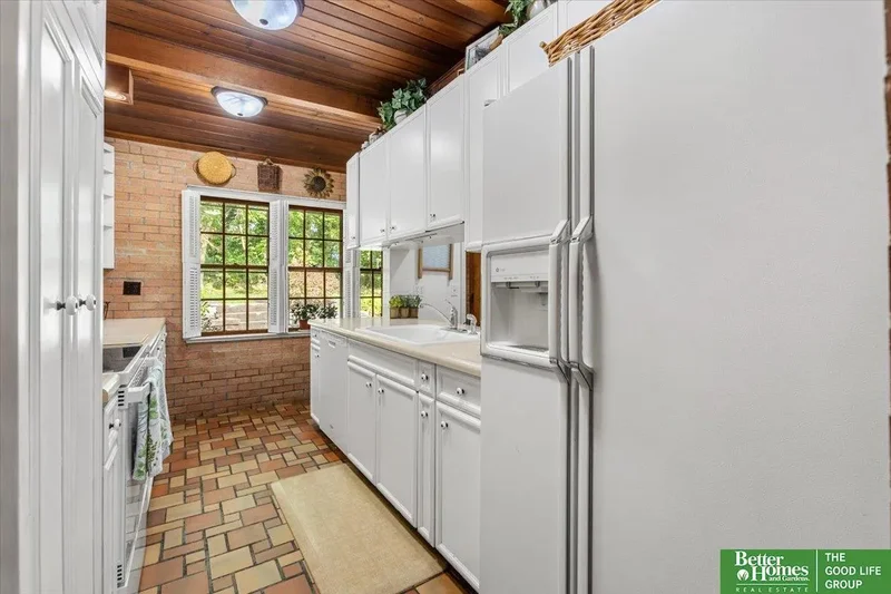 9674 N 30 Street, Omaha, NE 68112, Omaha, Nebraska, United States. - Photo 24