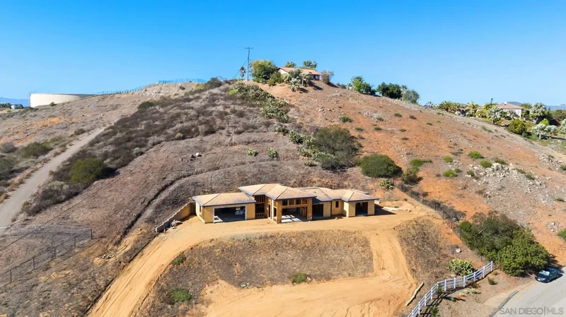 3916 Citrus Dr, Fallbrook, California, United States. - Photo 3