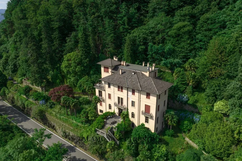 Strada Nazionale, Cannobio, Piedmont, Italy. - Photo 17