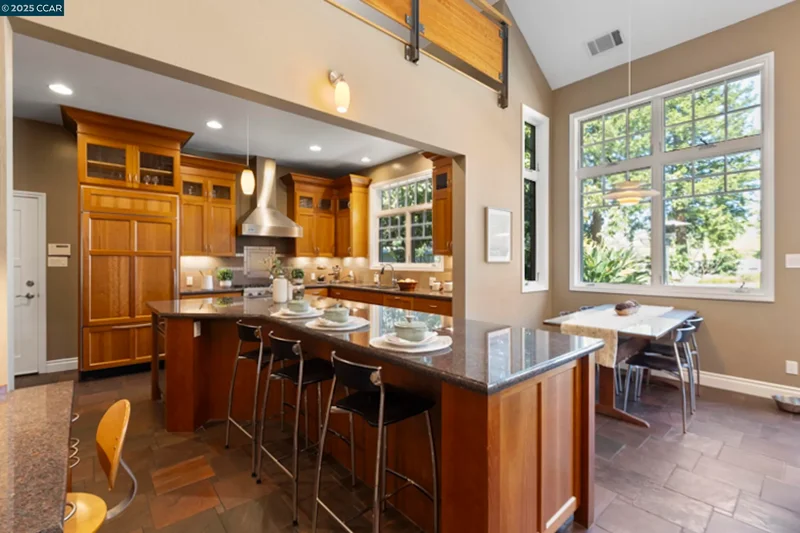 350 Pine Creek Rd, Walnut Creek, California, United States. - Photo 40