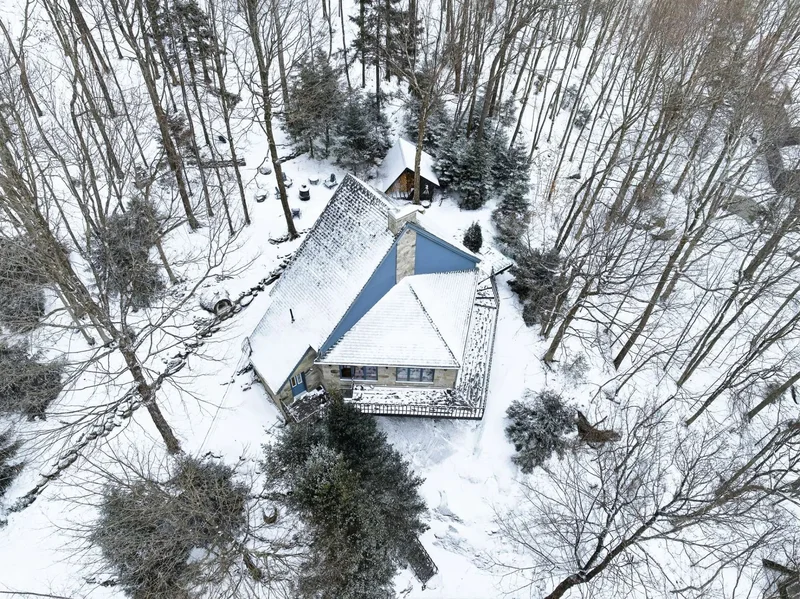 111 Ch. de la Sablière, Sutton, Quebec, Canada. - Photo 11