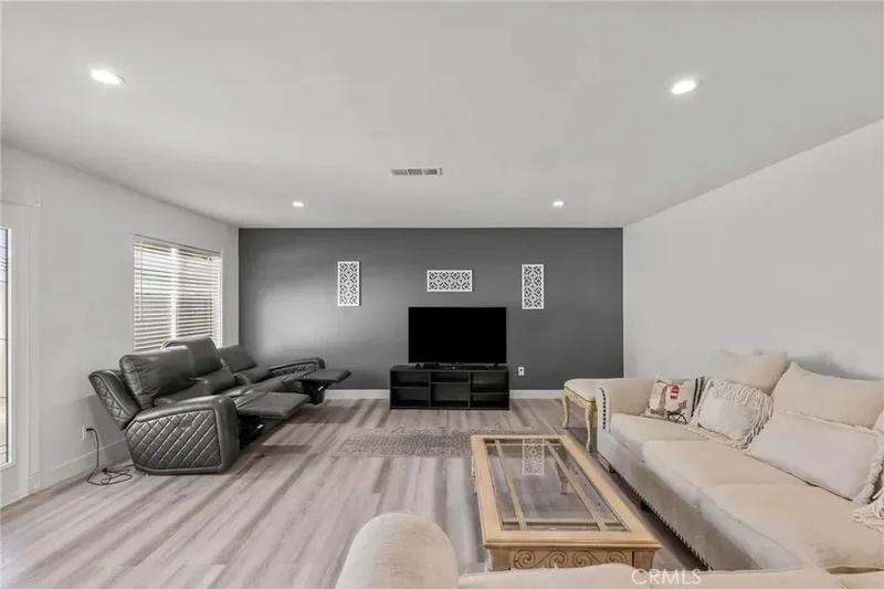 7839 Lena, 91304, California, United States. - Photo 52