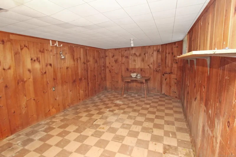 196 Catherine Terrace, Fairfield, Connecticut, United States. - Photo 12