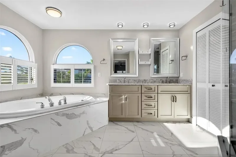562 Ranger Lane, #None, Longboat Key, FL, 34228, USA, Longboat Key, Florida, United States. - Photo 73