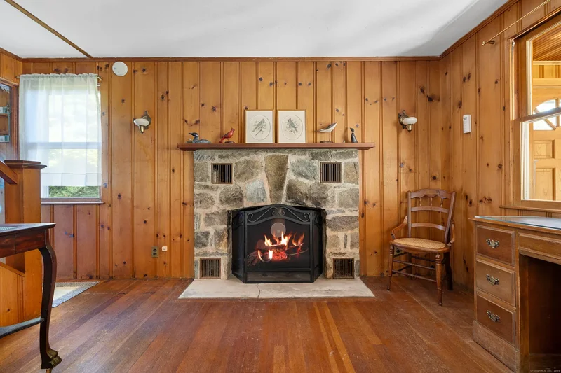 11 Sunset Avenue, East Lyme, Connecticut, United States. - Photo 10