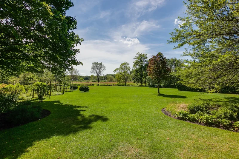 499 W Old Mill Road , Lake Forest, IL 60045, Lake Bluff, Illinois, United States. - Photo 35