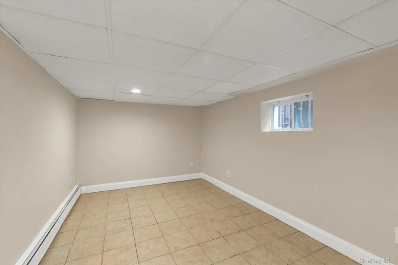 719 Lincoln Street, Baldwin, New York, United States. - Photo 16