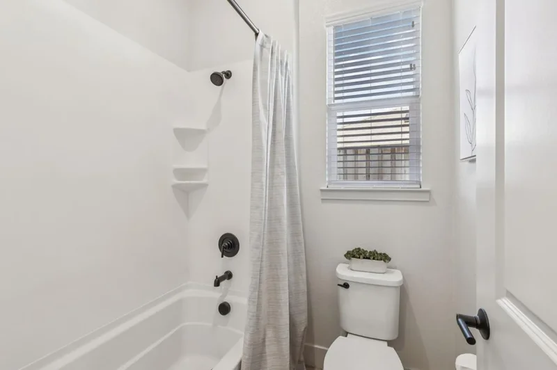 179 Luna Way, Hollister, California, United States. - Photo 28
