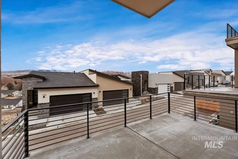 1251 E Echelon Ridge Ln., Boise, ID 83716, Boise, Idaho, United States. - Photo 34