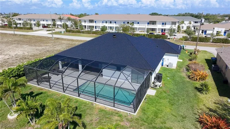 3318 SW 8th Place, Cape Coral, FL 33914, Cape Coral, Florida, United States. - Photo 41