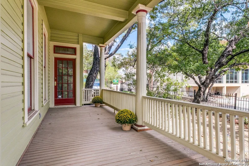 305 W Ashby, San Antonio, TX 78212, San Antonio, Texas, United States. - Photo 7