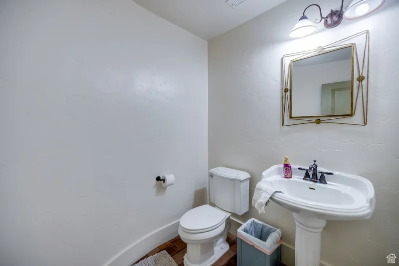 2599 S FOXRIDGE RD, Garden City, UT 84028, Garden, Utah, United States. - Photo 36