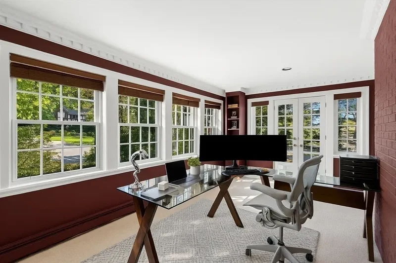 1125 W Roxbury Pkwy, Brookline, MA, 02467, USA, Brookline, Massachusetts, United States. - Photo 20