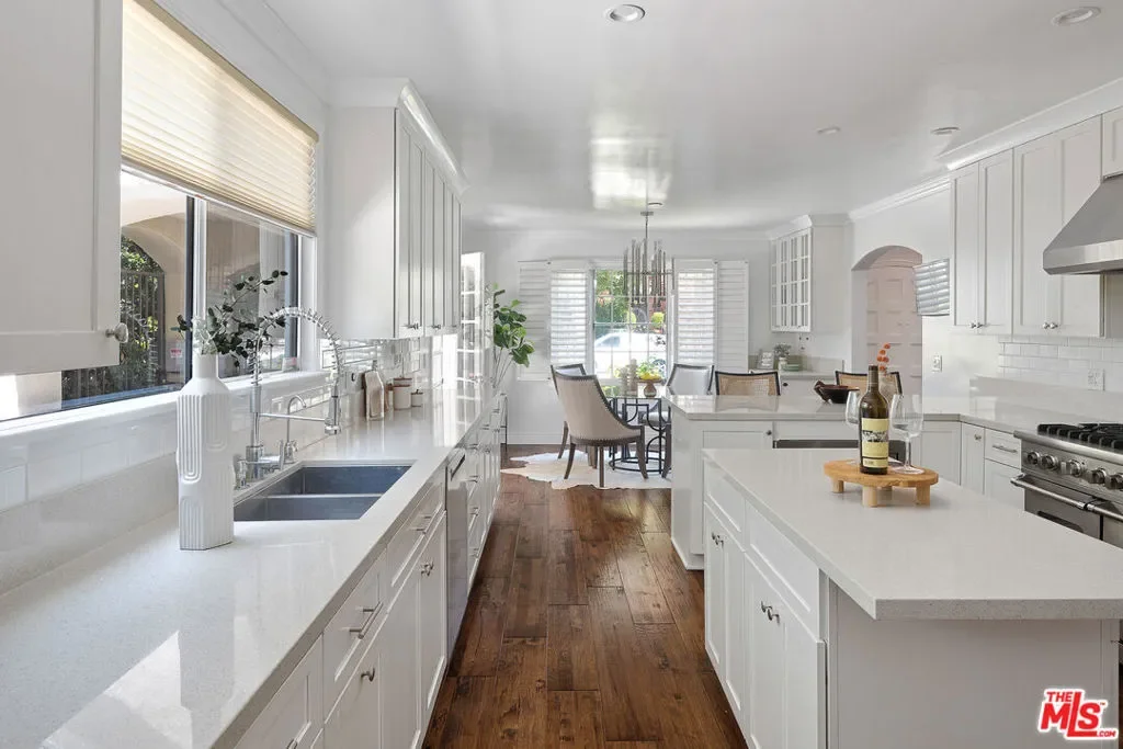 543 N June Street, Los Angeles, California, United States. - Photo 6