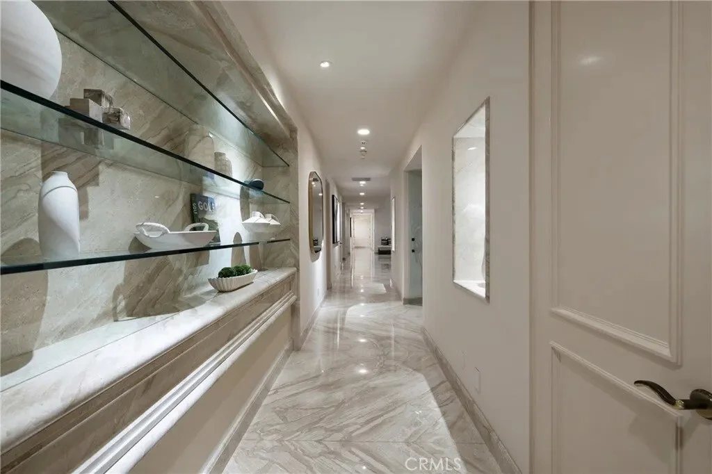 3 Seashell, Newport Beach, California, United States. - Photo 23