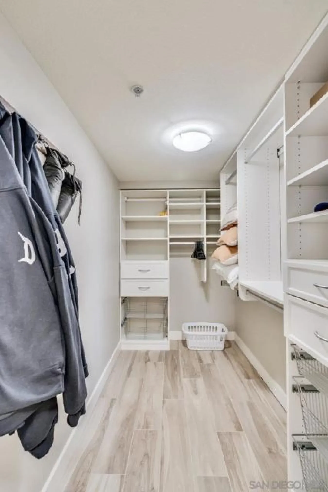 700 E Street Unit 2404, San Diego, California, United States. - Photo 21