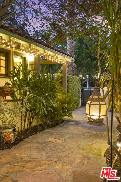 1148 Cordova Avenue, Glendale, California, United States. - Photo 48