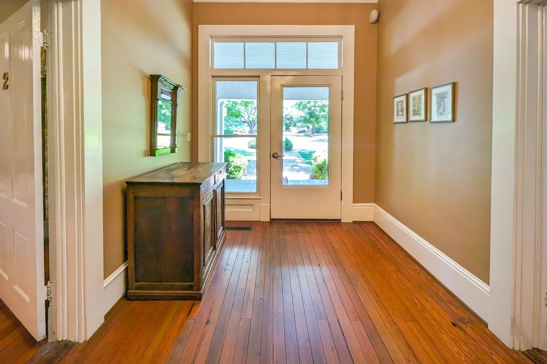 Gallery photo 12