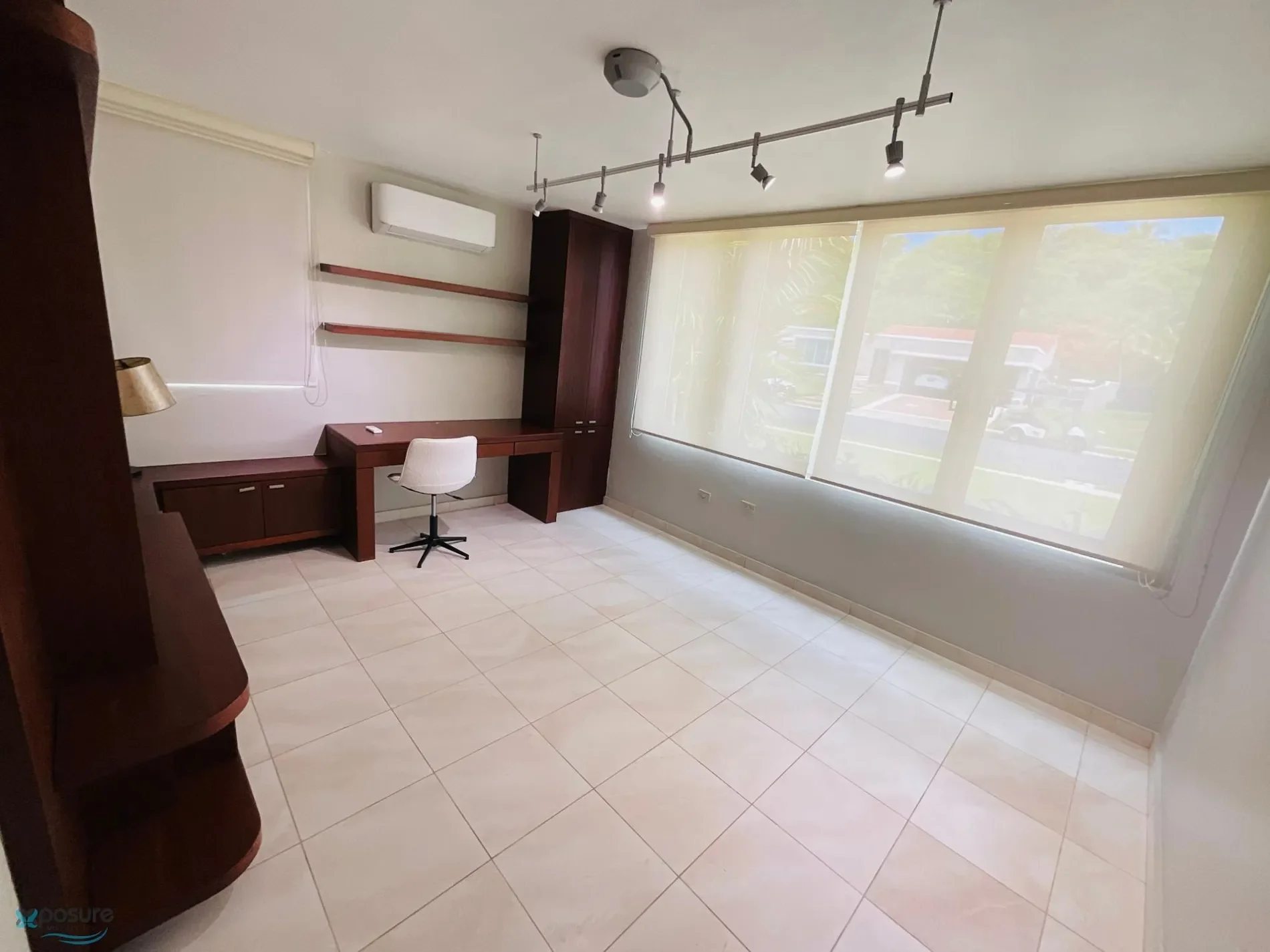 Gallery photo 12
