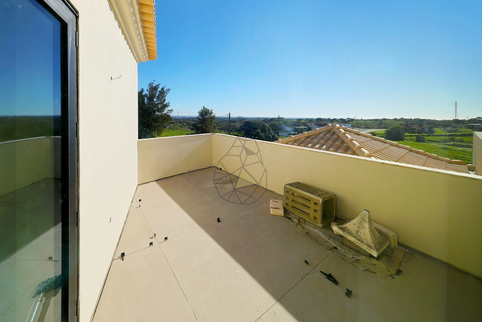 Exterior photo 8
