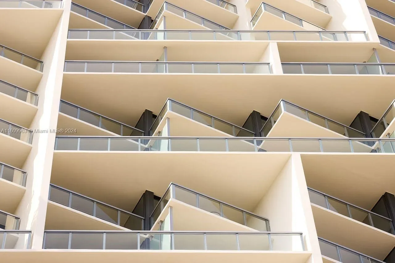 Gallery photo 11