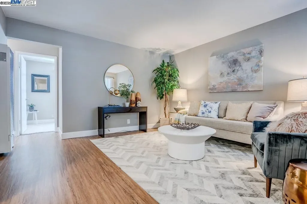 2093 Mt. Diablo Street, Concord, California, United States. - Photo 11