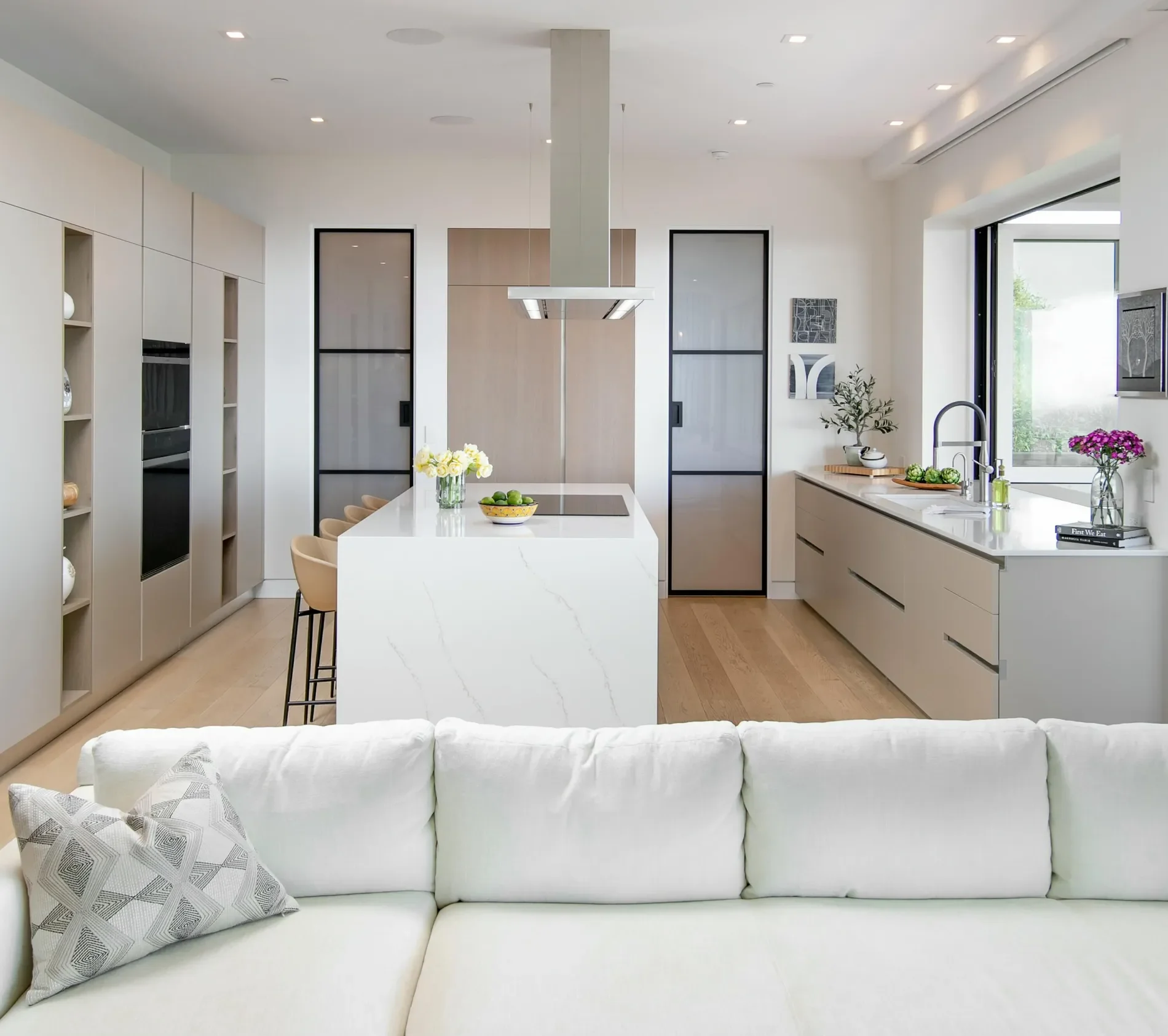 945 Arbolado Road, Santa Barbara, California, United States. - Photo 15
