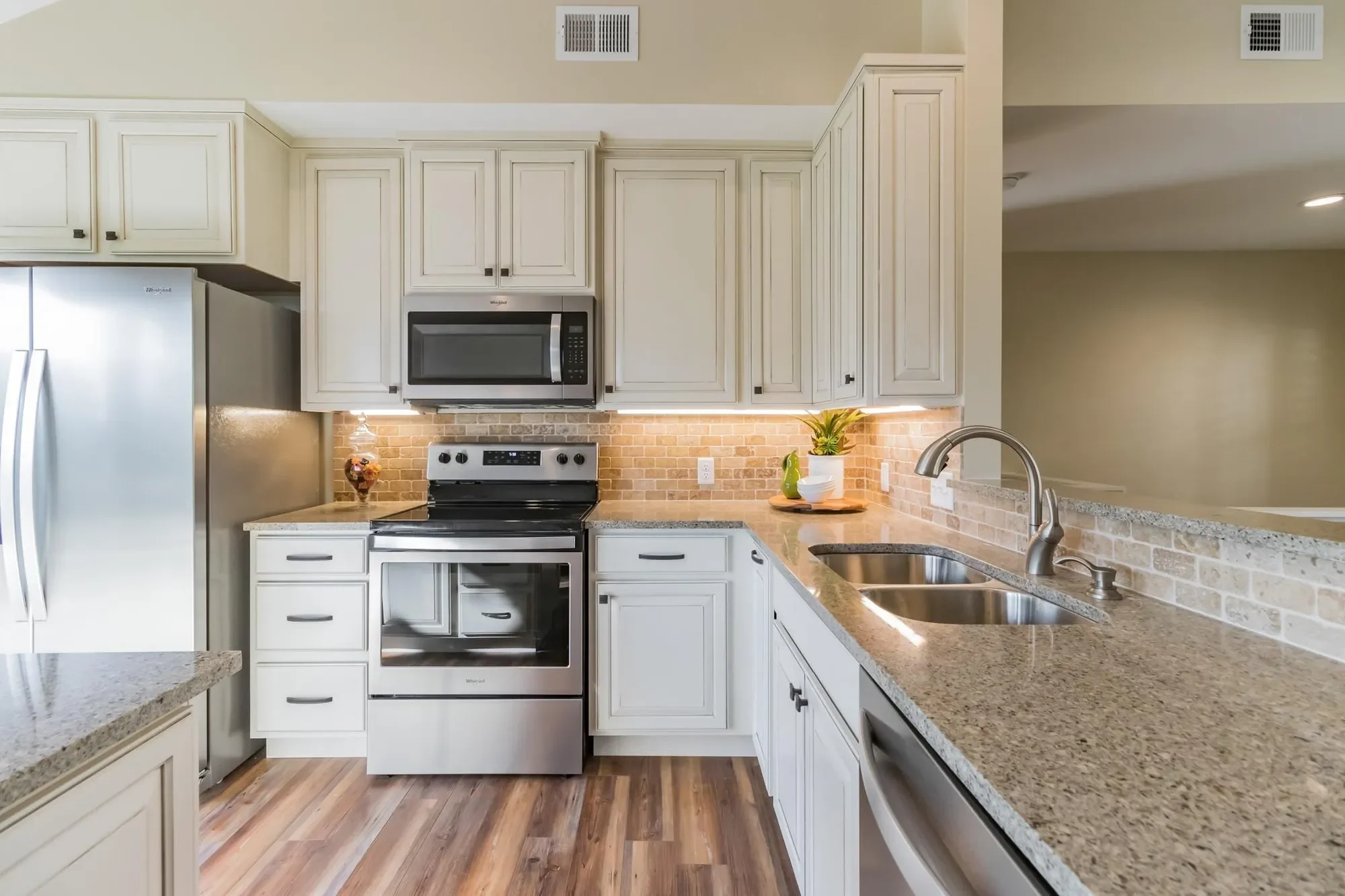 25201 & 25203 Lakeview DR, Spicewood, Texas, United States. - Photo 10