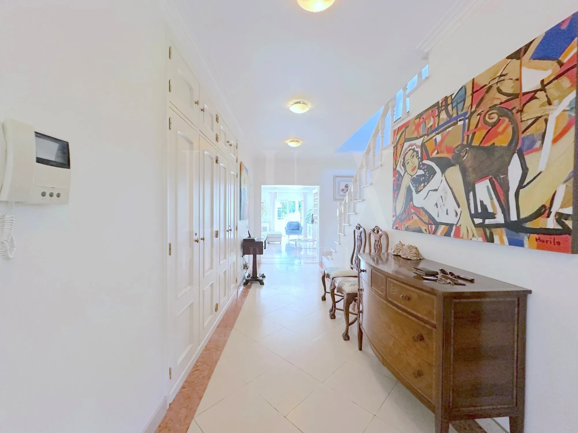 Gallery photo 2