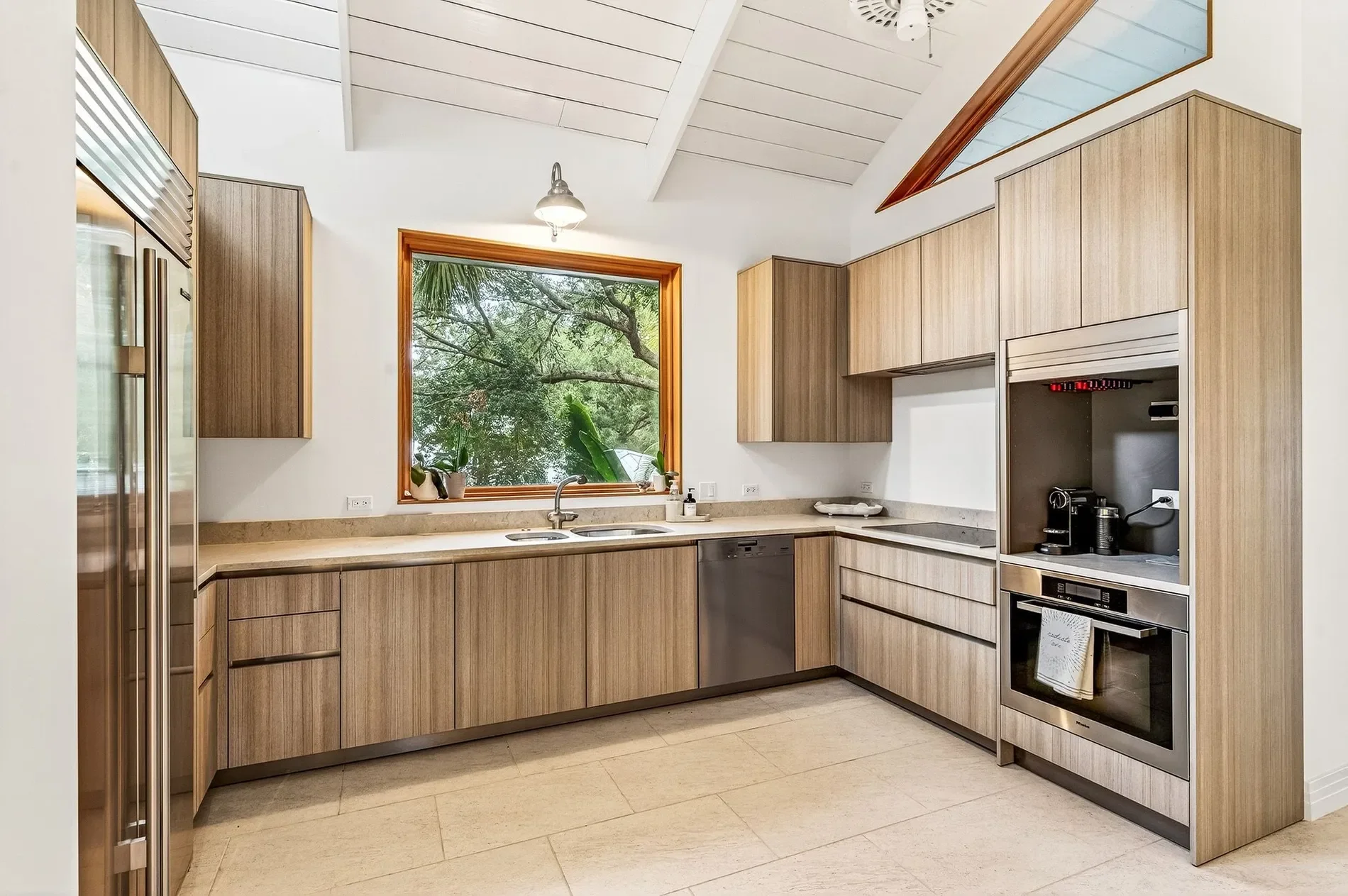 9415 Periwinkle Drive , Vero Beach, FL 32963, Vero Beach, Florida, United States. - Photo 1
