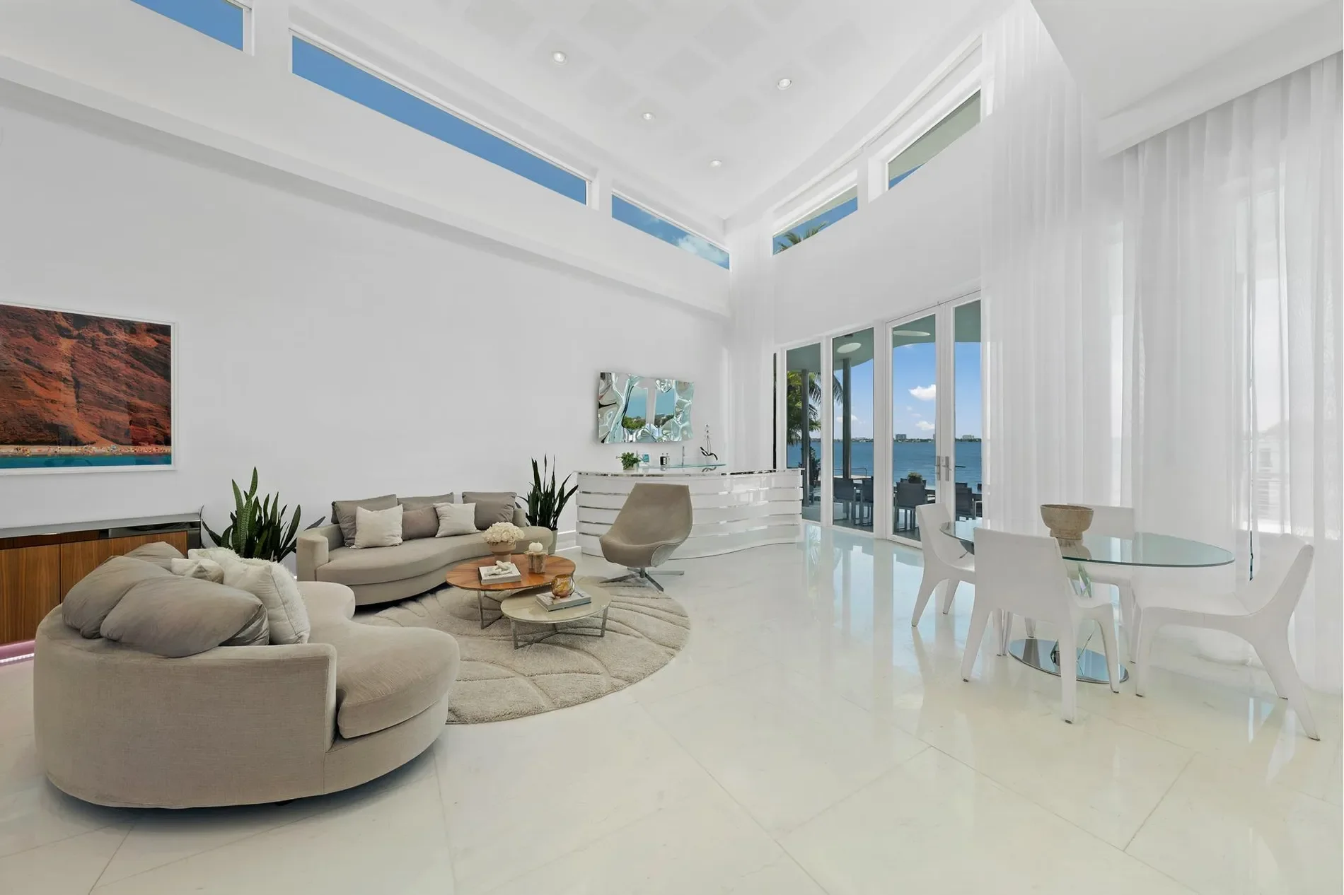 1825 Cleveland Rd, Miami Beach, Florida, United States. - Hero Image