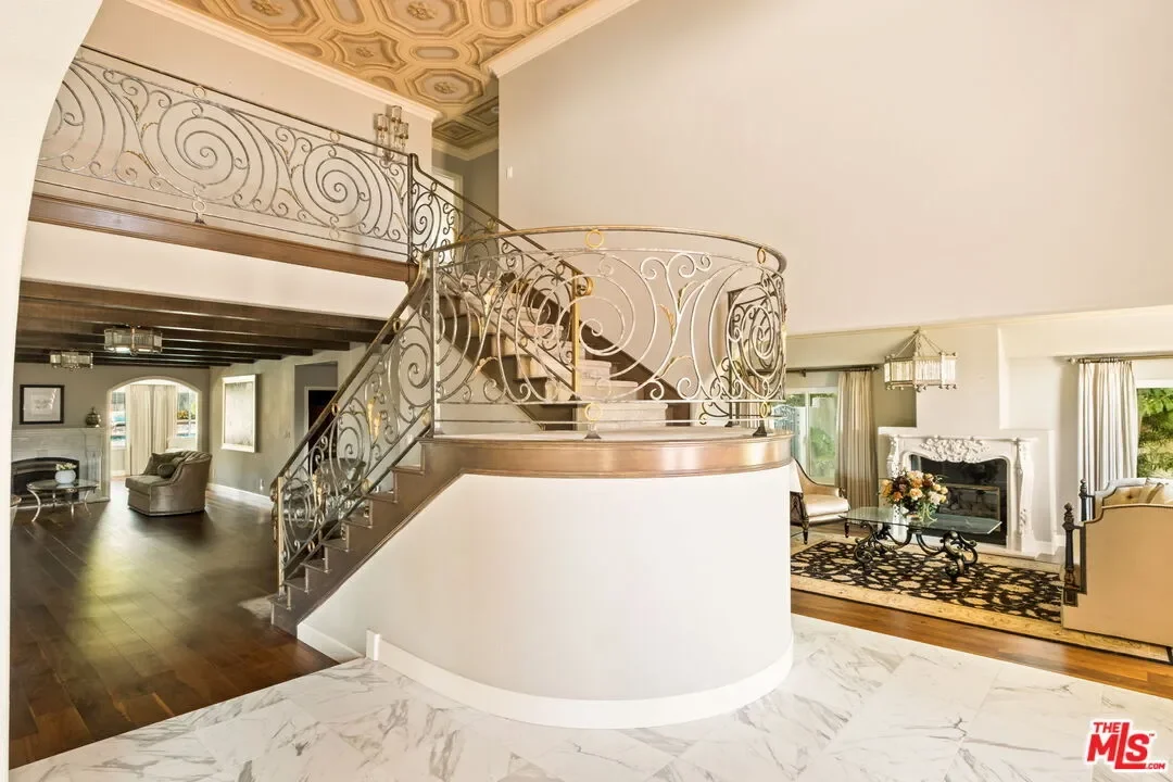 1047 Pomello Dr, Claremont, California, United States. - Photo 10