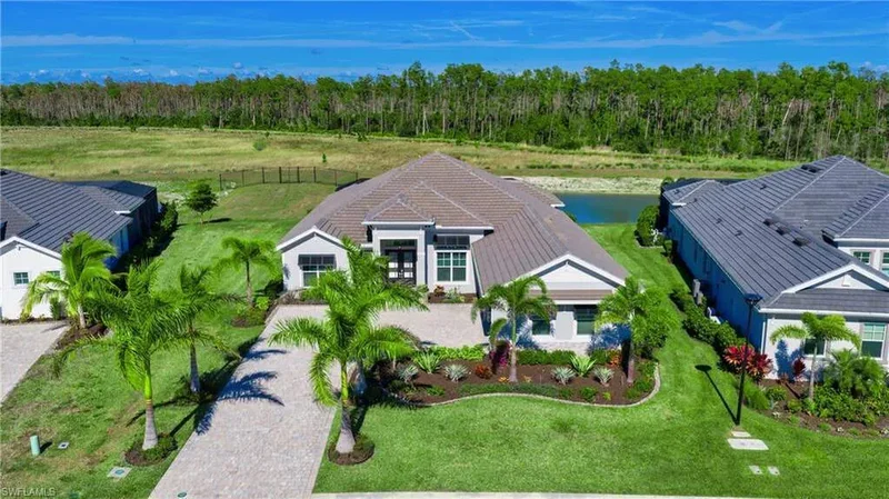 17259 Blue Sapphire DR, Fort Myers, FL, 33913, USA, Miromar Lakes, Florida, United States. - Photo 3
