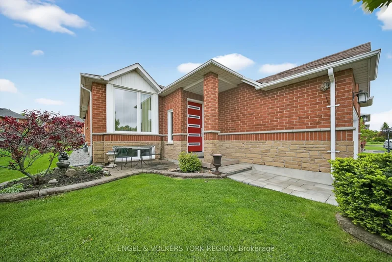 Charming and well-maintained bungalow