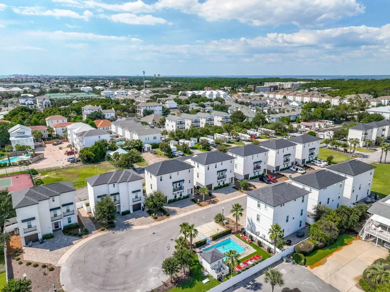 Miramar Beach, Florida, United States. - Photo 55