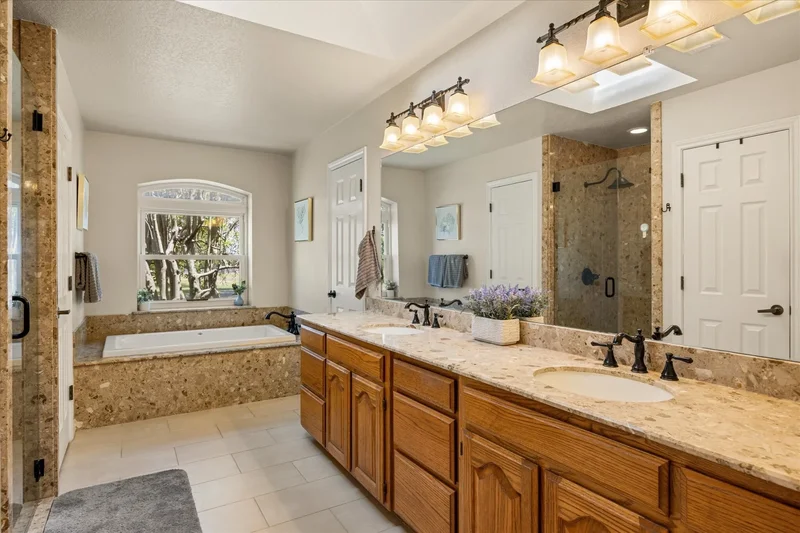 4410 Halo Court, Granbury, TX 76049, Granbury, Texas, United States. - Photo 23