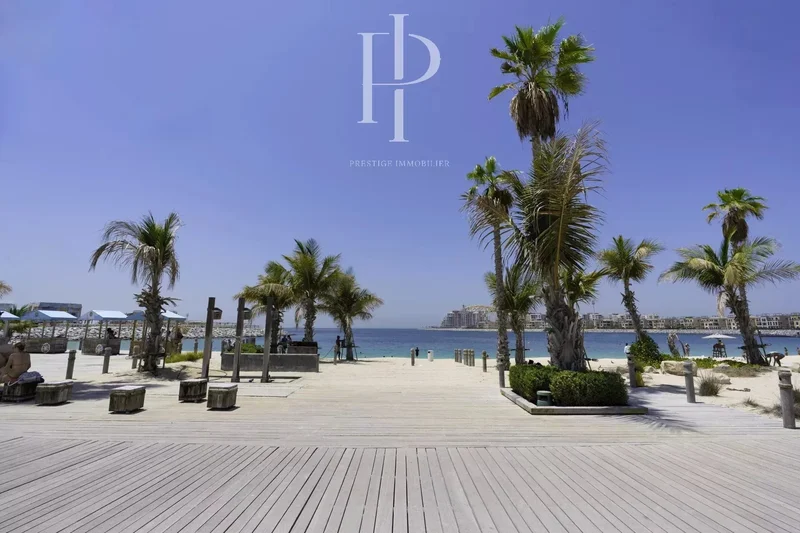 Signature Opportunity | Direct Beach Access at La Mer