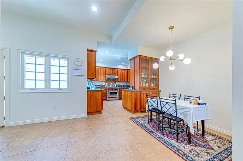 26 Seton, Irvine, California, United States. - Photo 3