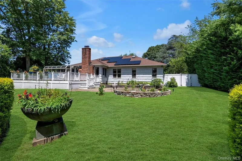 17 Melody, Bayville, New York, United States. - Photo 13