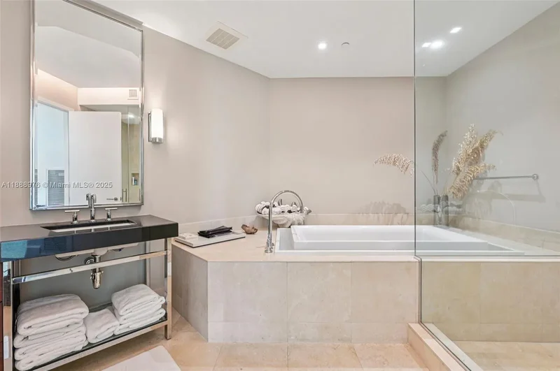 9703 Collins Ave 600, Bal Harbour, Florida, United States. - Photo 25