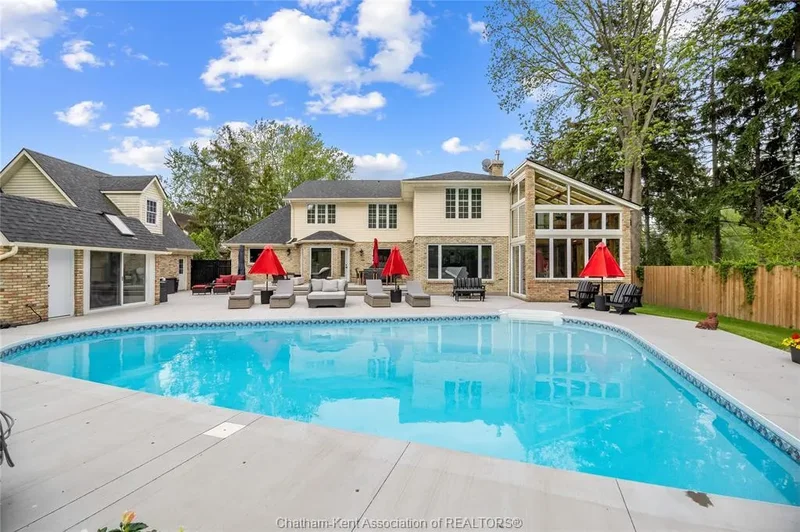 877 CHARING CROSS Road, Chatham, ON N7M 5H3, Chatham, Ontario, Canada. - Photo 9
