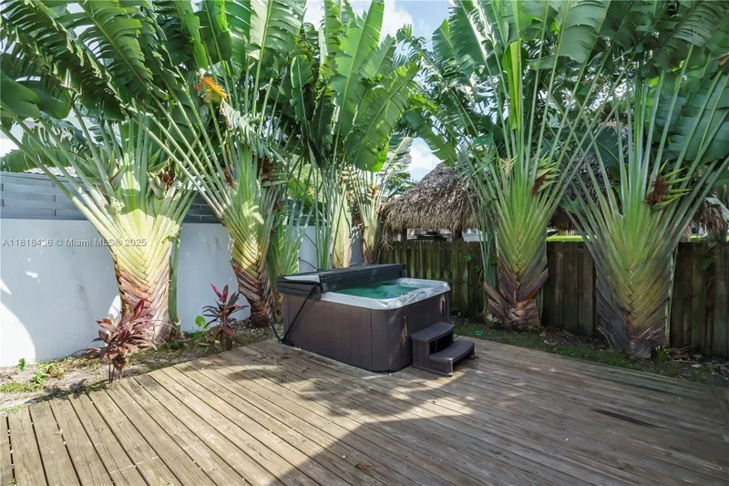 4484 SW 26th Ave, Dania Beach, Florida, United States. - Photo 24
