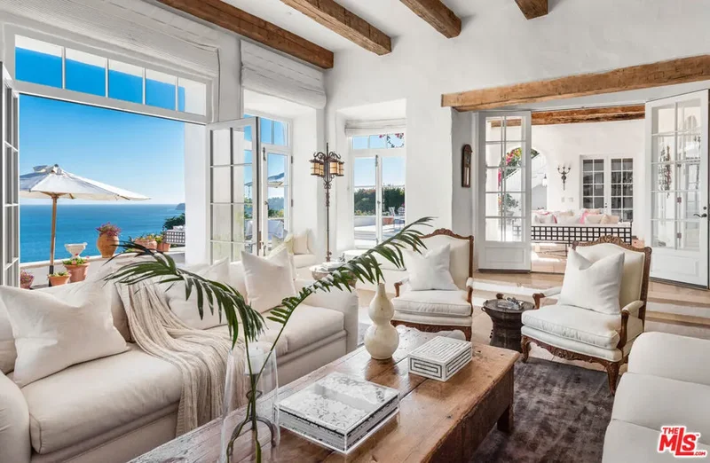 27832 Pacific Coast Highway, Malibu, California, United States. - Photo 13