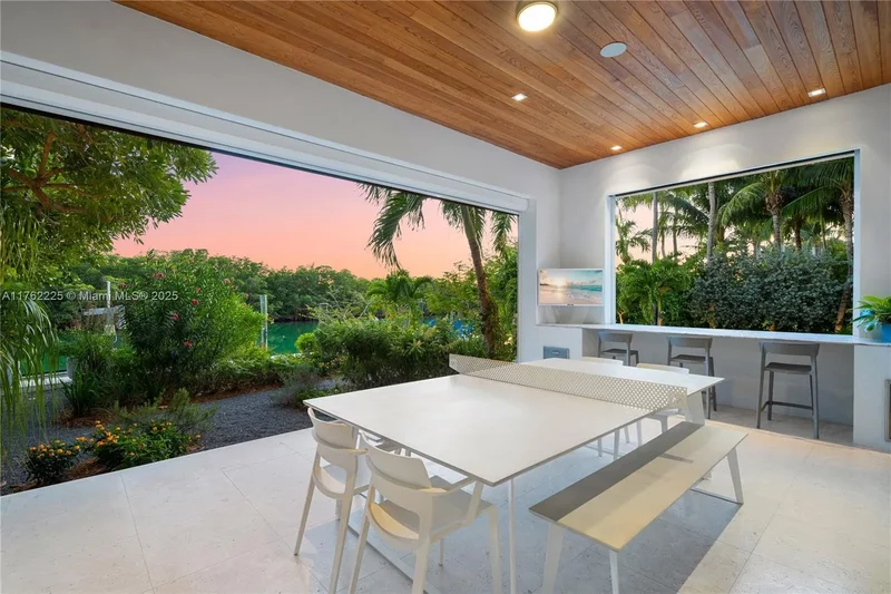 180 Cape Florida Dr, Key Biscayne, Florida, United States. - Photo 57